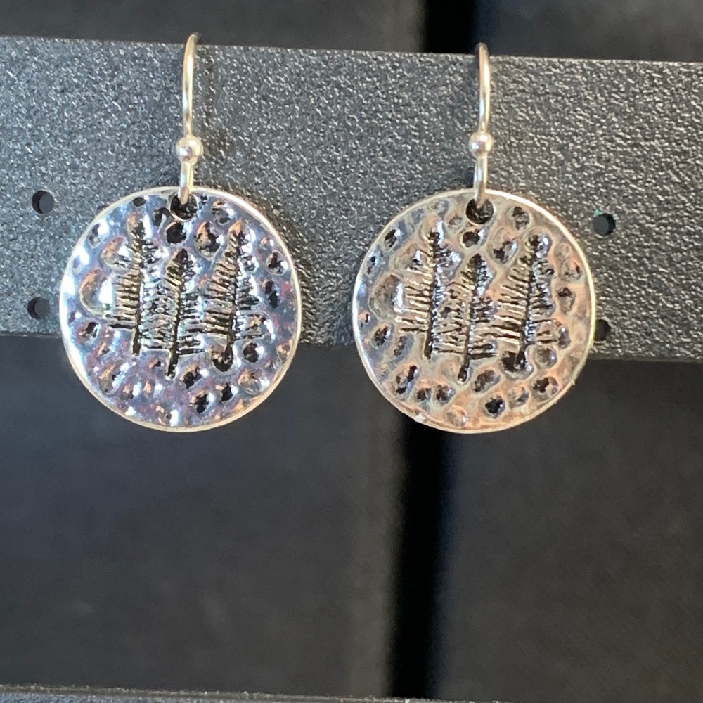 Hammered Silver Tone Pine Tree Forest Disc Drop Earrings Nature Inspired 4577